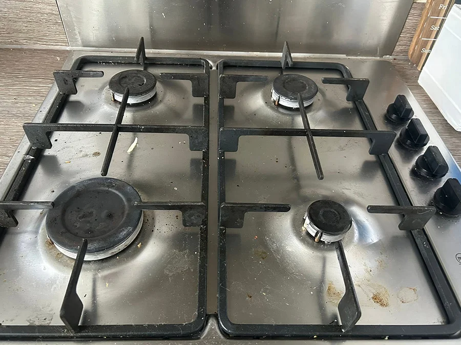Hob Cleaning 1 local professional oven cleaning justina oven cleaning cheshire before 20