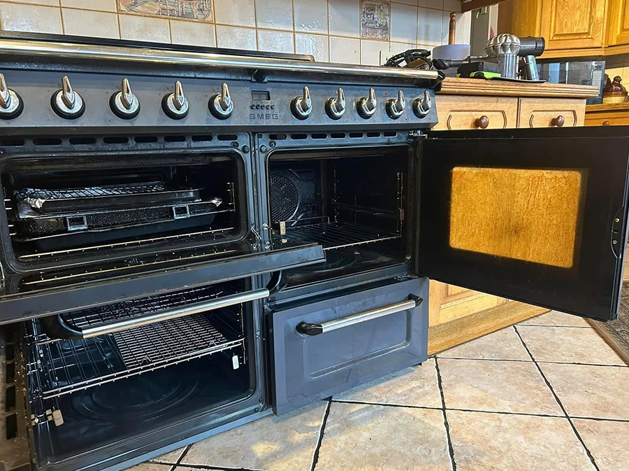 Justina Clean Ovens privacy policy, cleaning service privacy policy, website privacy policy, contact form privacy policy